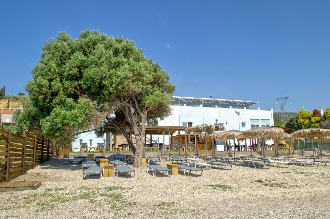 Epipleon Luxury Suites -106- Δωμάτιο 40Τμ Με Βεράντα 45Τμ Μπροστά Στην Θάλασσα Nafpaktos Zewnętrze zdjęcie