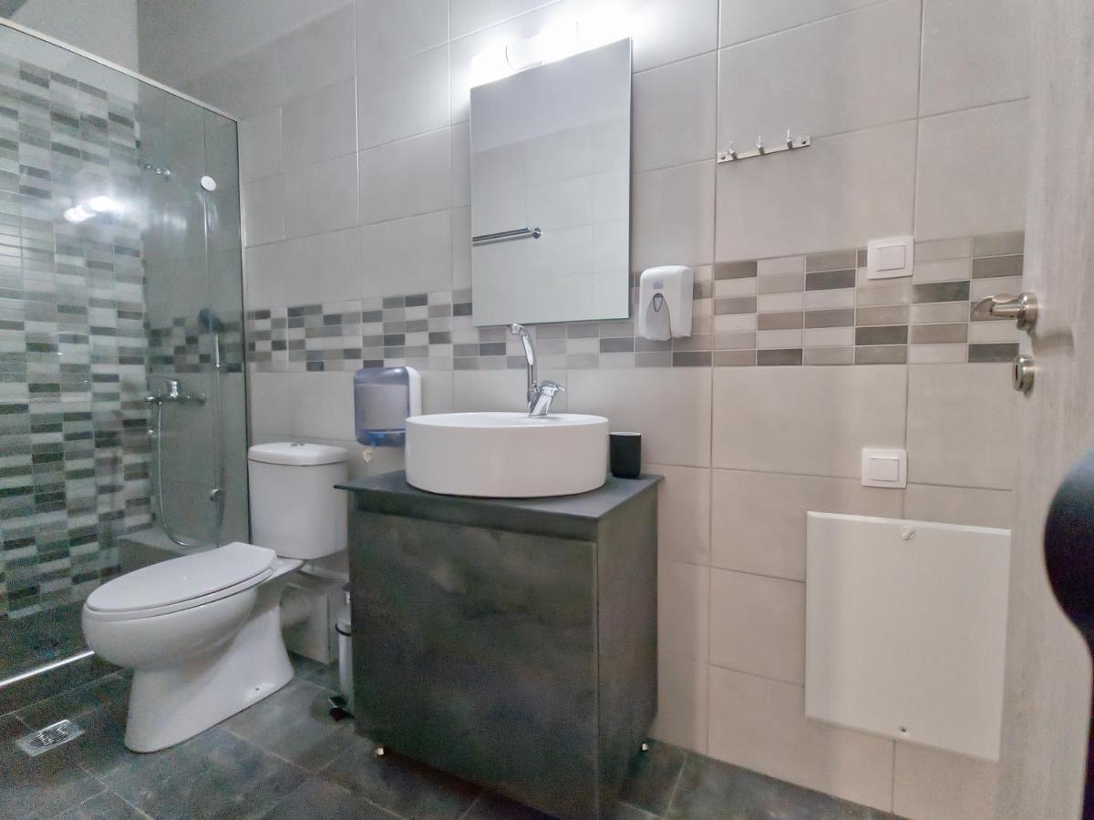 Epipleon Luxury Suites -106- Δωμάτιο 40Τμ Με Βεράντα 45Τμ Μπροστά Στην Θάλασσα Nafpaktos Zewnętrze zdjęcie