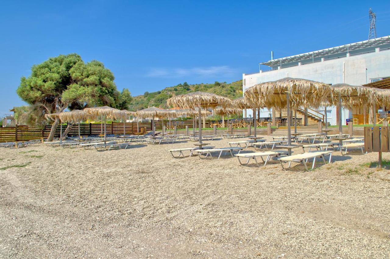 Epipleon Luxury Suites -106- Δωμάτιο 40Τμ Με Βεράντα 45Τμ Μπροστά Στην Θάλασσα Nafpaktos Zewnętrze zdjęcie